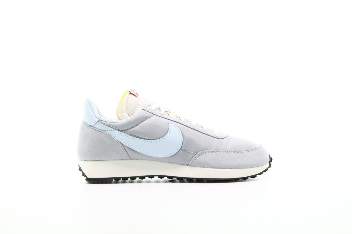 Nike tailwind 79 top grey